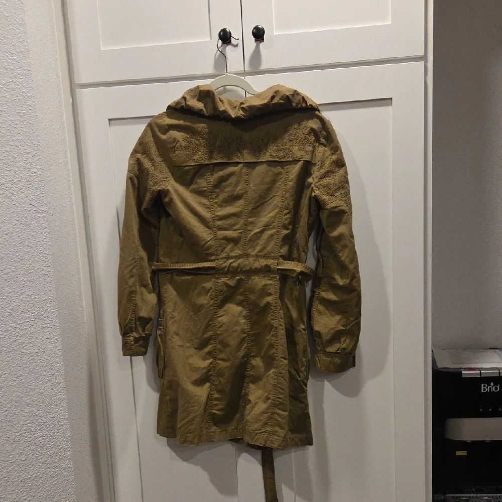 Stylish Women's Utility Jacket in Brown - Picture 2 of 11